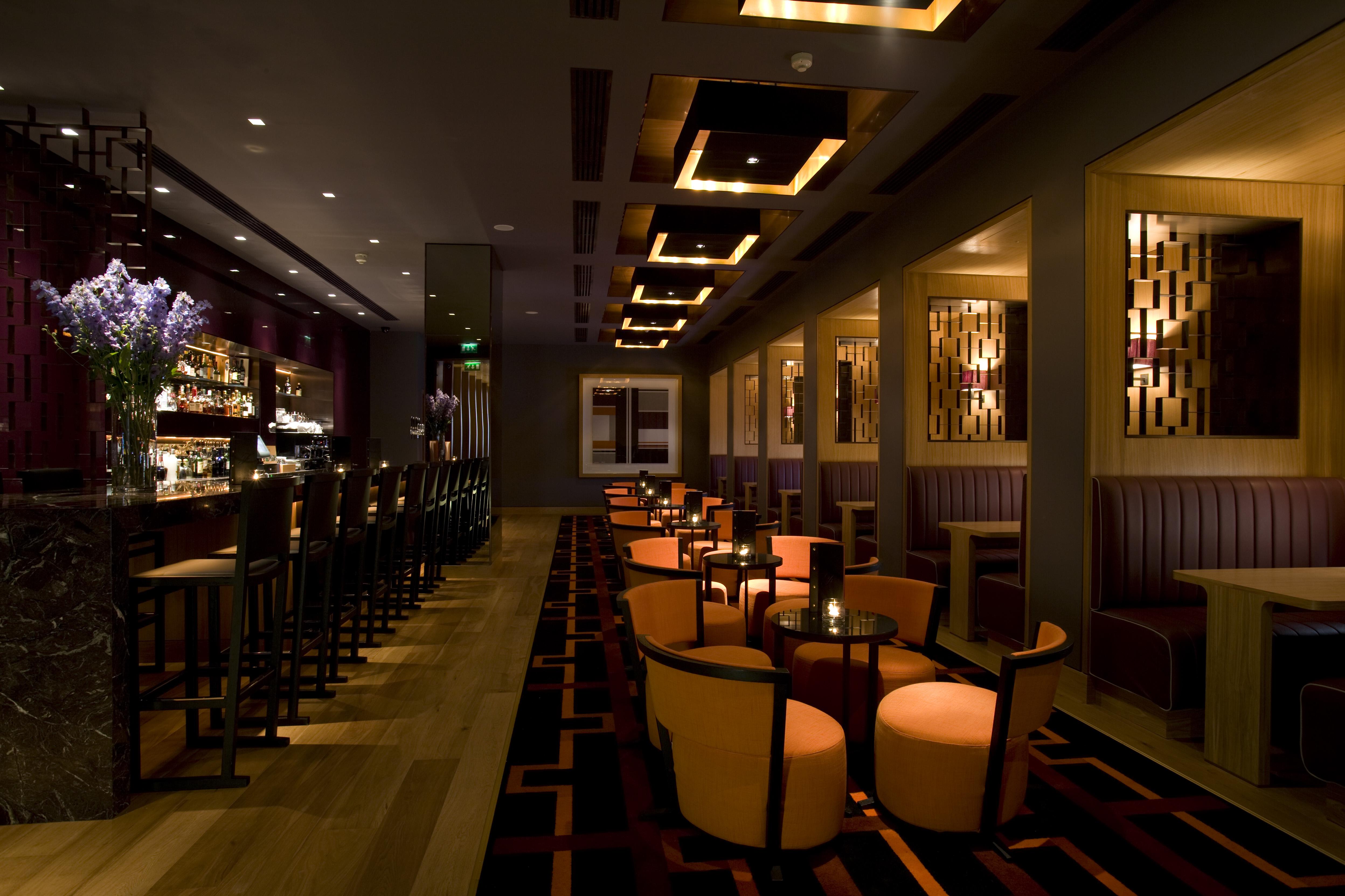 The Fitzwilliam Hotel Белфаст Ресторант снимка The bar at the Mandarin Oriental, London