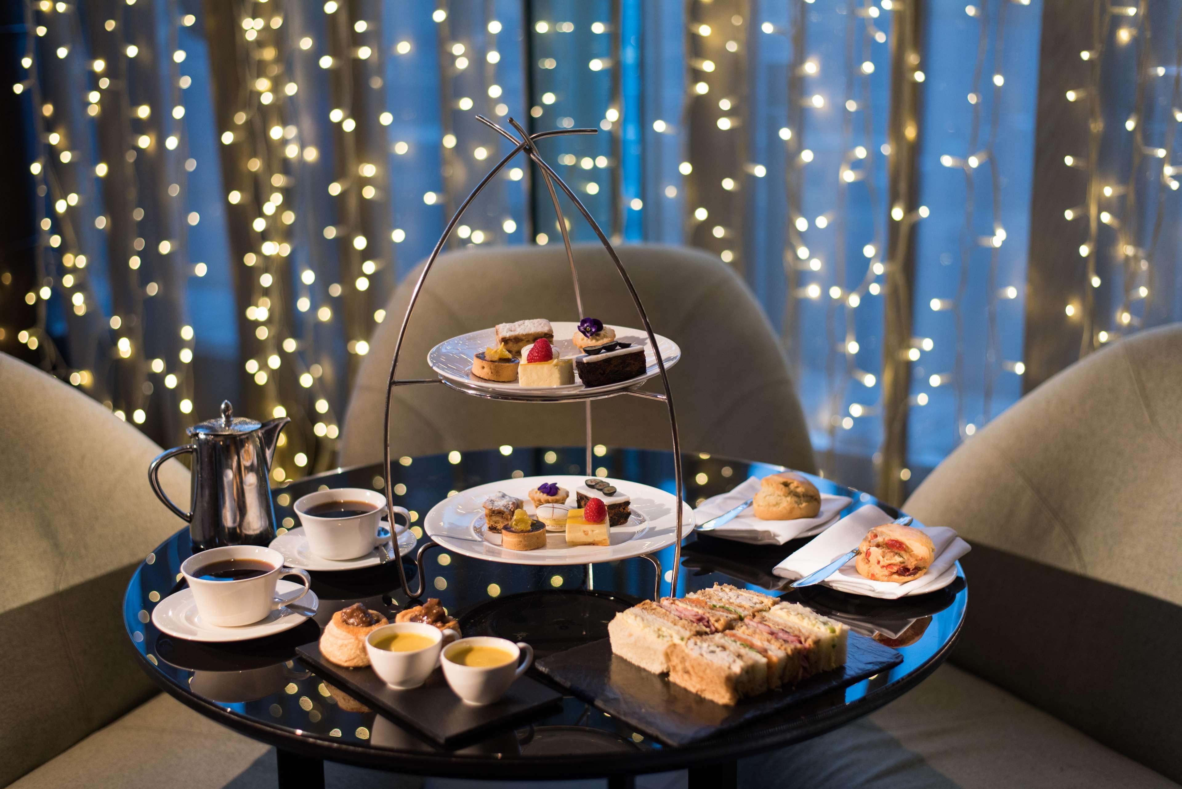 The Fitzwilliam Hotel Белфаст Екстериор снимка Afternoon tea at the Mandarin Oriental, London
