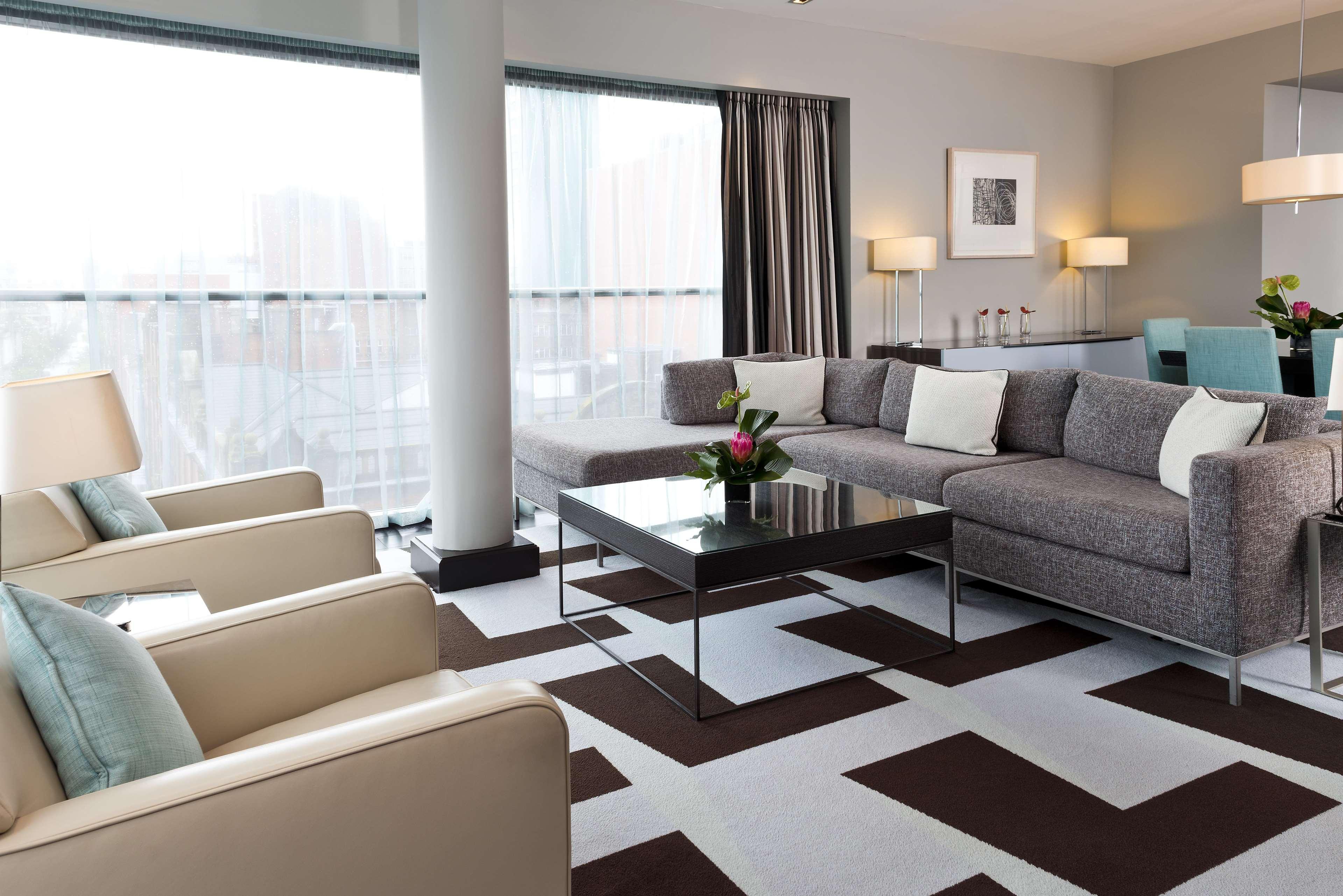 The Fitzwilliam Hotel Белфаст Екстериор снимка A suite at the hotel